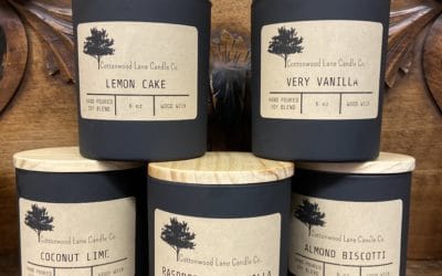 Cottonwood Lane Candle – 9oz Black Jar
